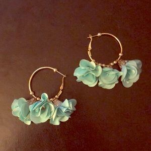 Flower earrings from scout & mollys
